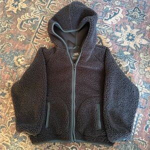 Zara Boys Sherpa - Size 5-6, EUC only worn twice!
